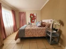 Dreams Guest Inn  0639899016