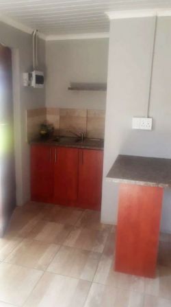 Bachelor Apartment to Rent in Belhar