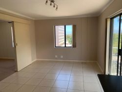 1 Bedroom Apartment to Rent in Wynberg Upper